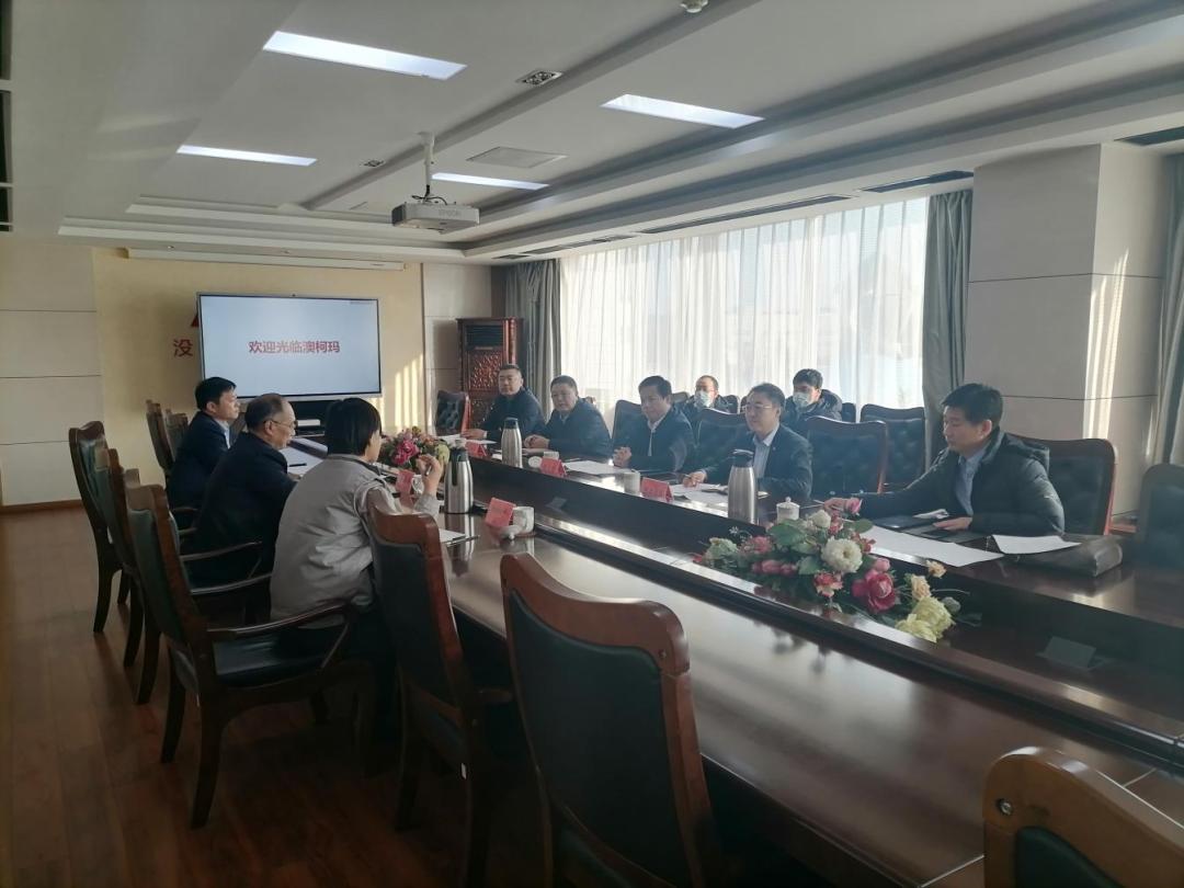 王英峰總經理接待到公司進行走訪調研的新區(qū)領導.jpg
